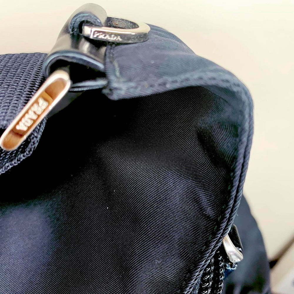 Prada purse - Picture 5 of 8